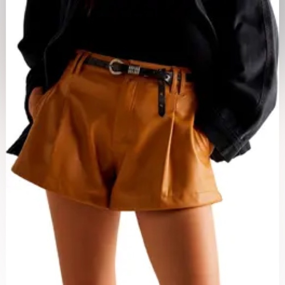 We The Free Reign Vegan Leather Shorts in Brown Sugar size 26 NWT